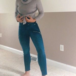 White House Black Market Skinny Ankle Jean